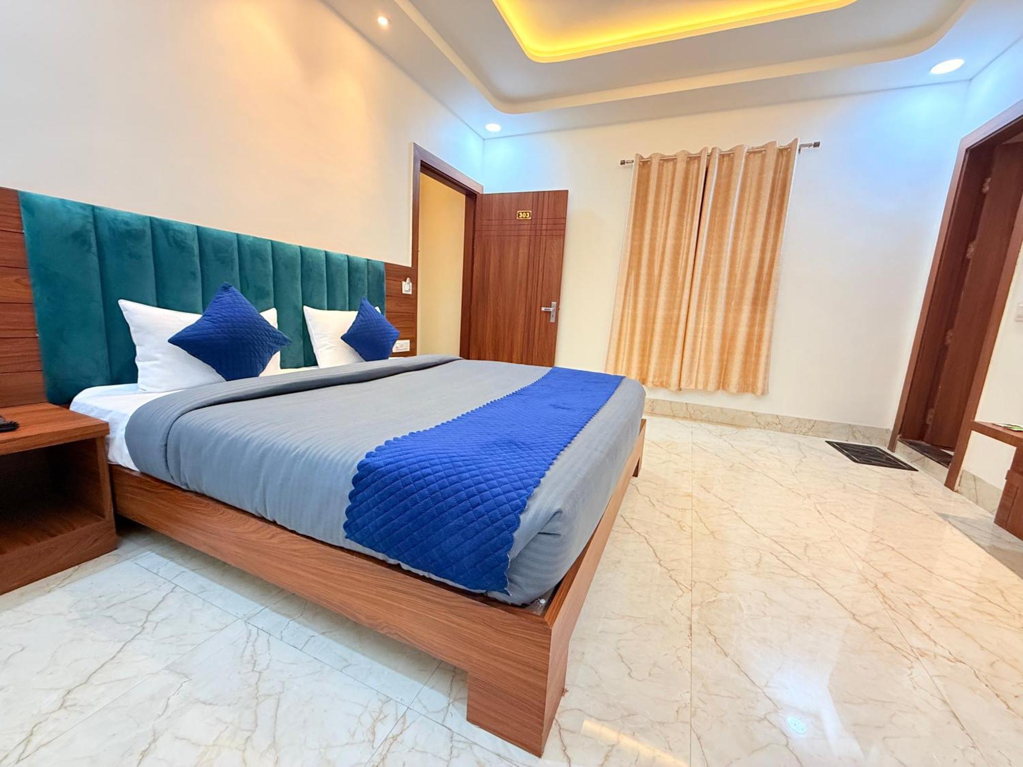 Hotel Tulip Light Mathura Exterior foto